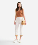 ALVIERO MARTINI Pantaloni con risvolti in gabardina di cotone stretch Gesso