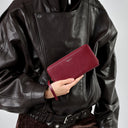 Tosca blu Portafoglio zip around grande in pelle