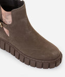 Alviero Martini Beatles in pelle scamosciata con elastico e cinturino Taupe